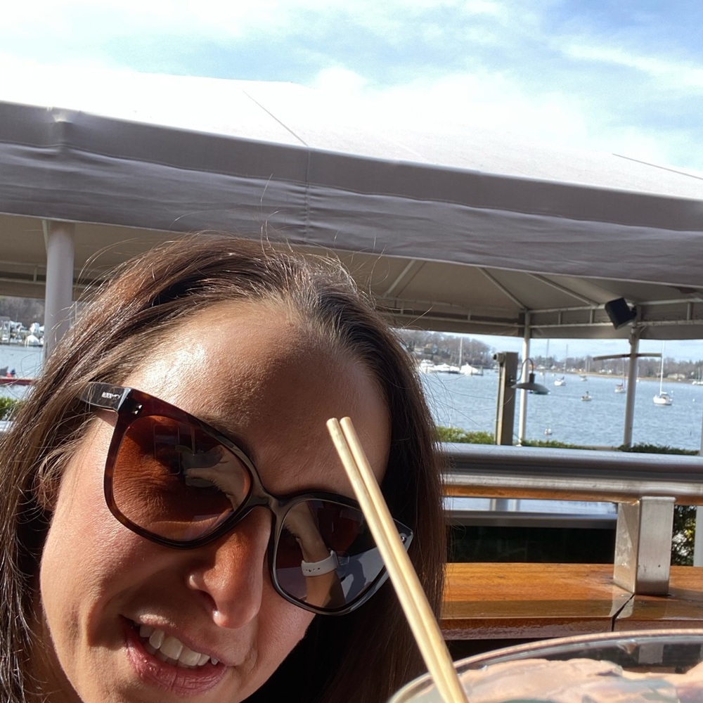 Meet your Posher, Lisa